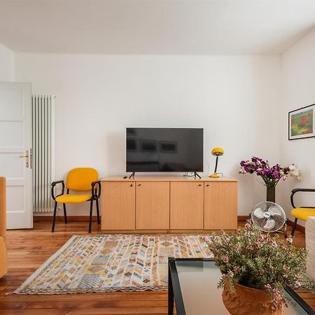 Casa Internazionale Apartment Riva del Garda Luaran gambar