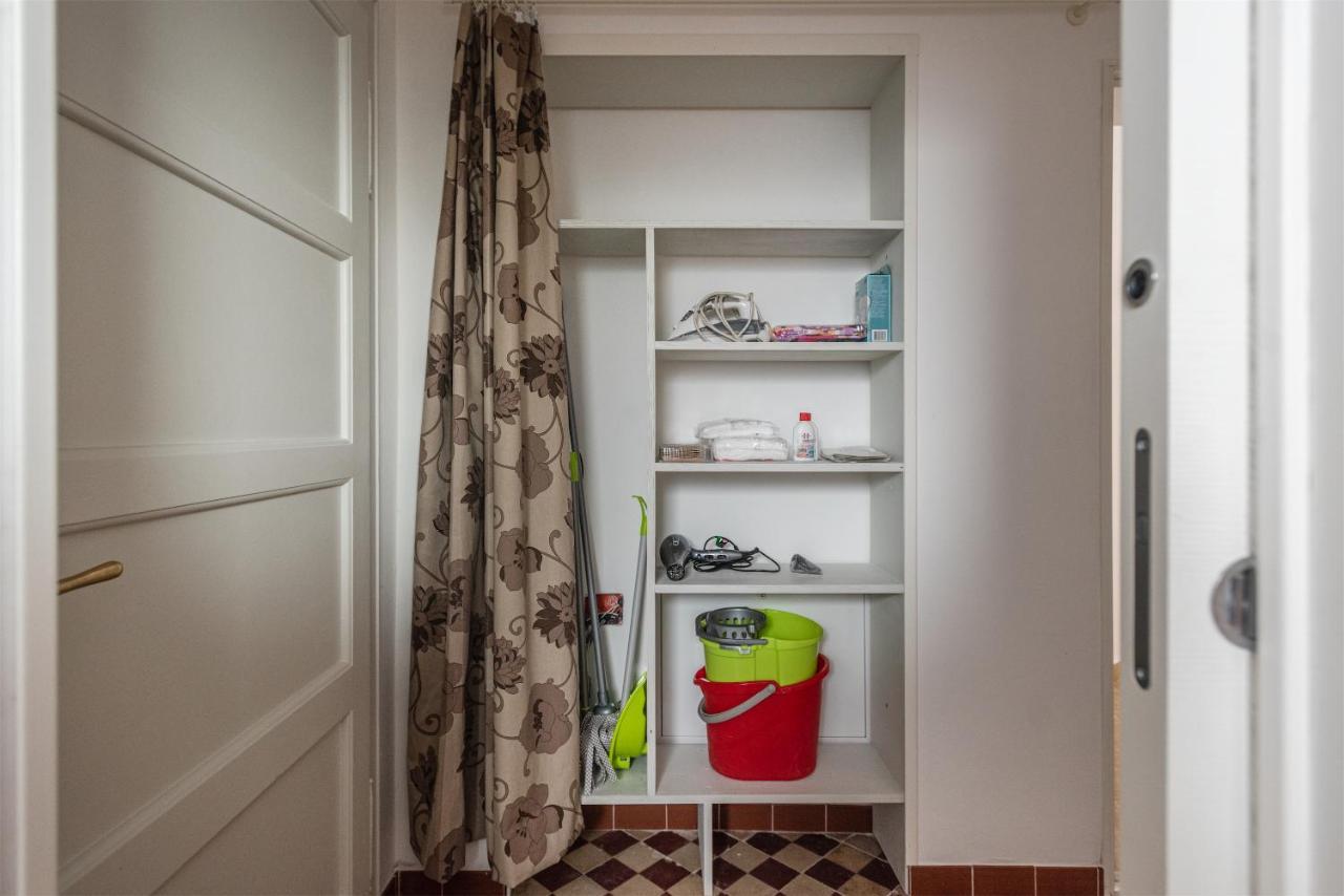 Casa Internazionale Apartment Riva del Garda Luaran gambar