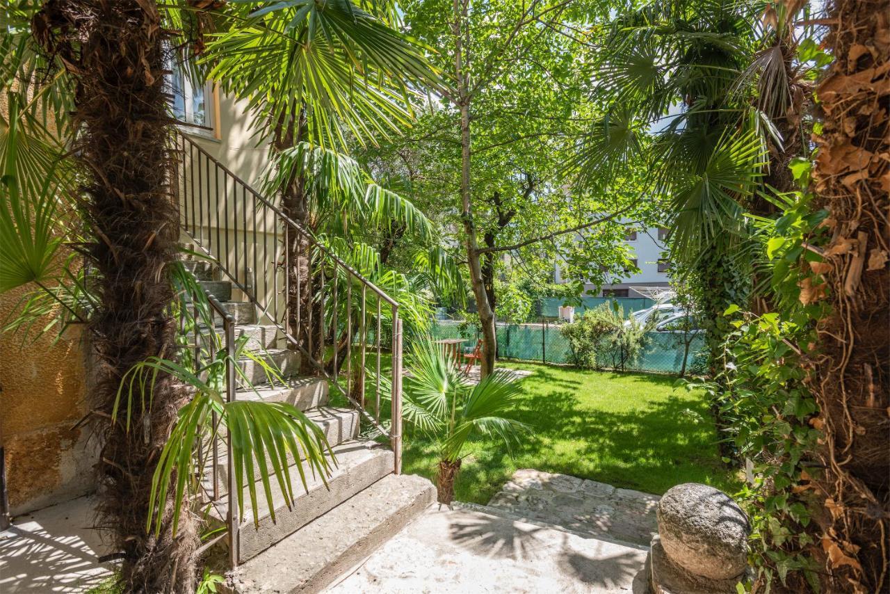 Casa Internazionale Apartment Riva del Garda Luaran gambar