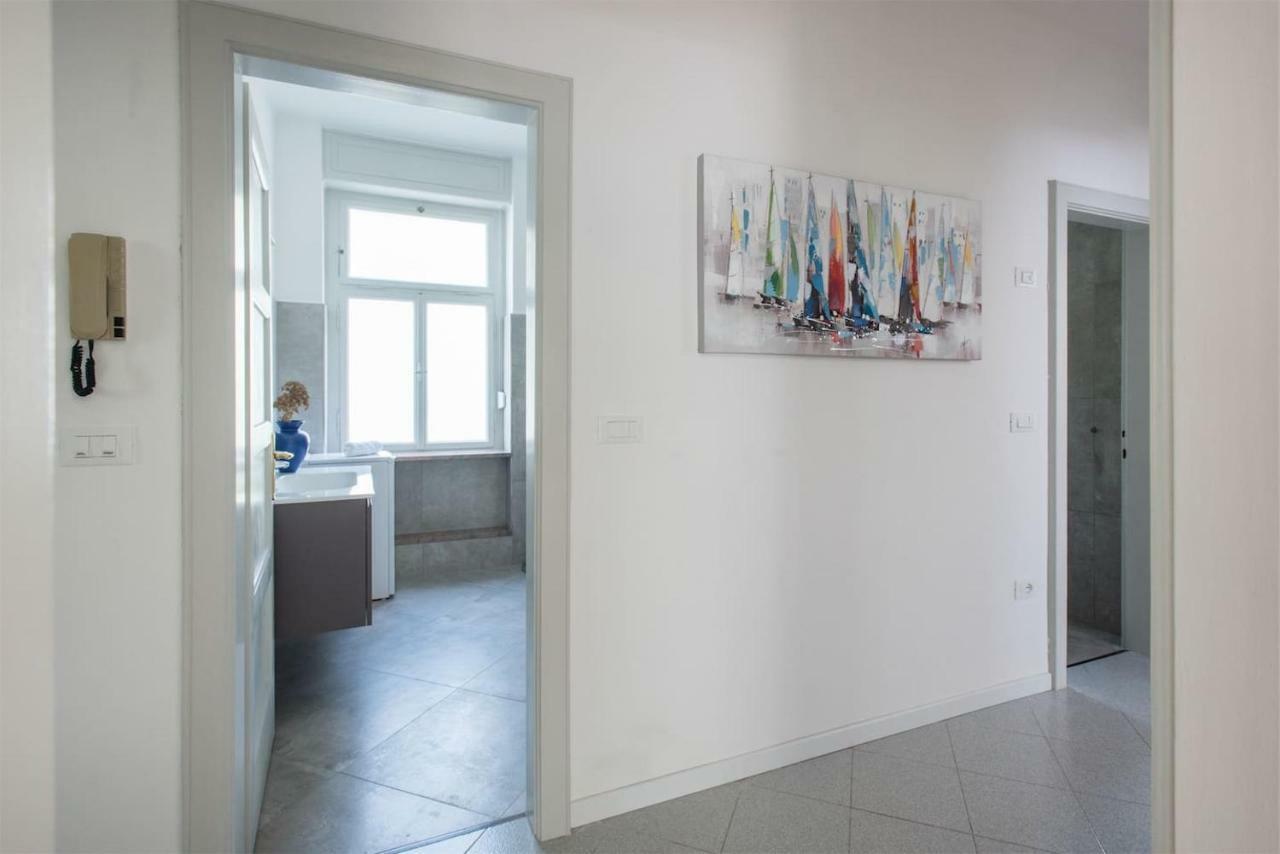 Casa Internazionale Apartment Riva del Garda Luaran gambar